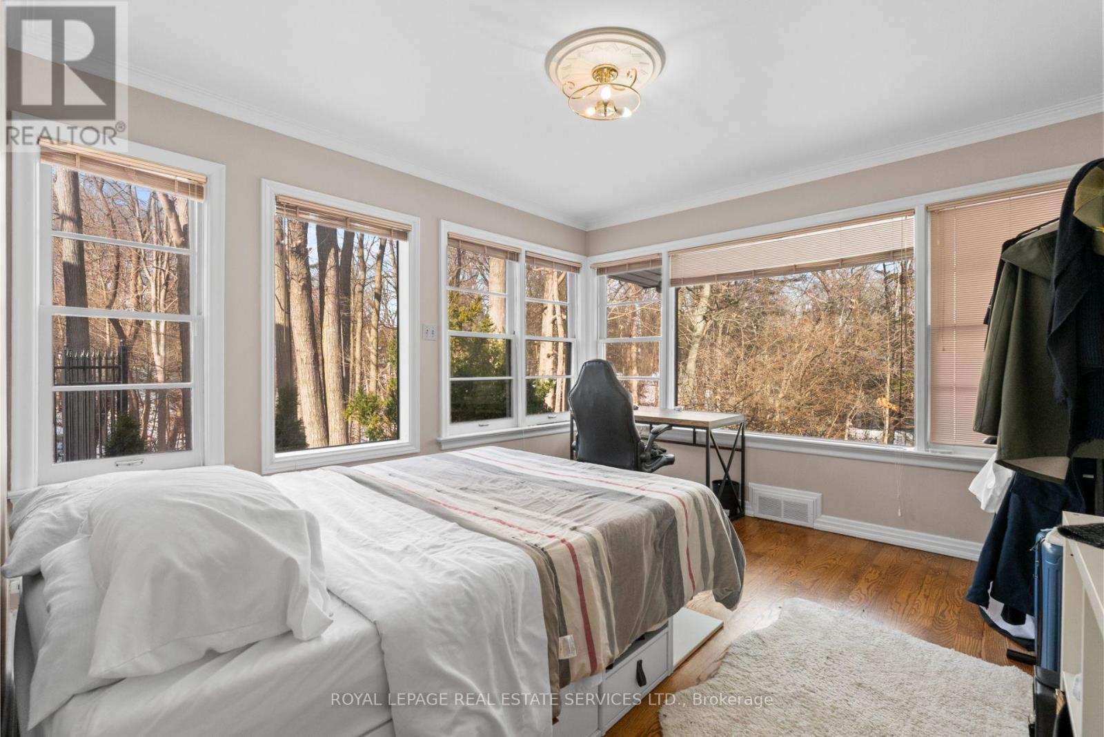 89 Valecrest Drive, Toronto, Ontario  M9A 4P5 - Photo 21 - W12098602
