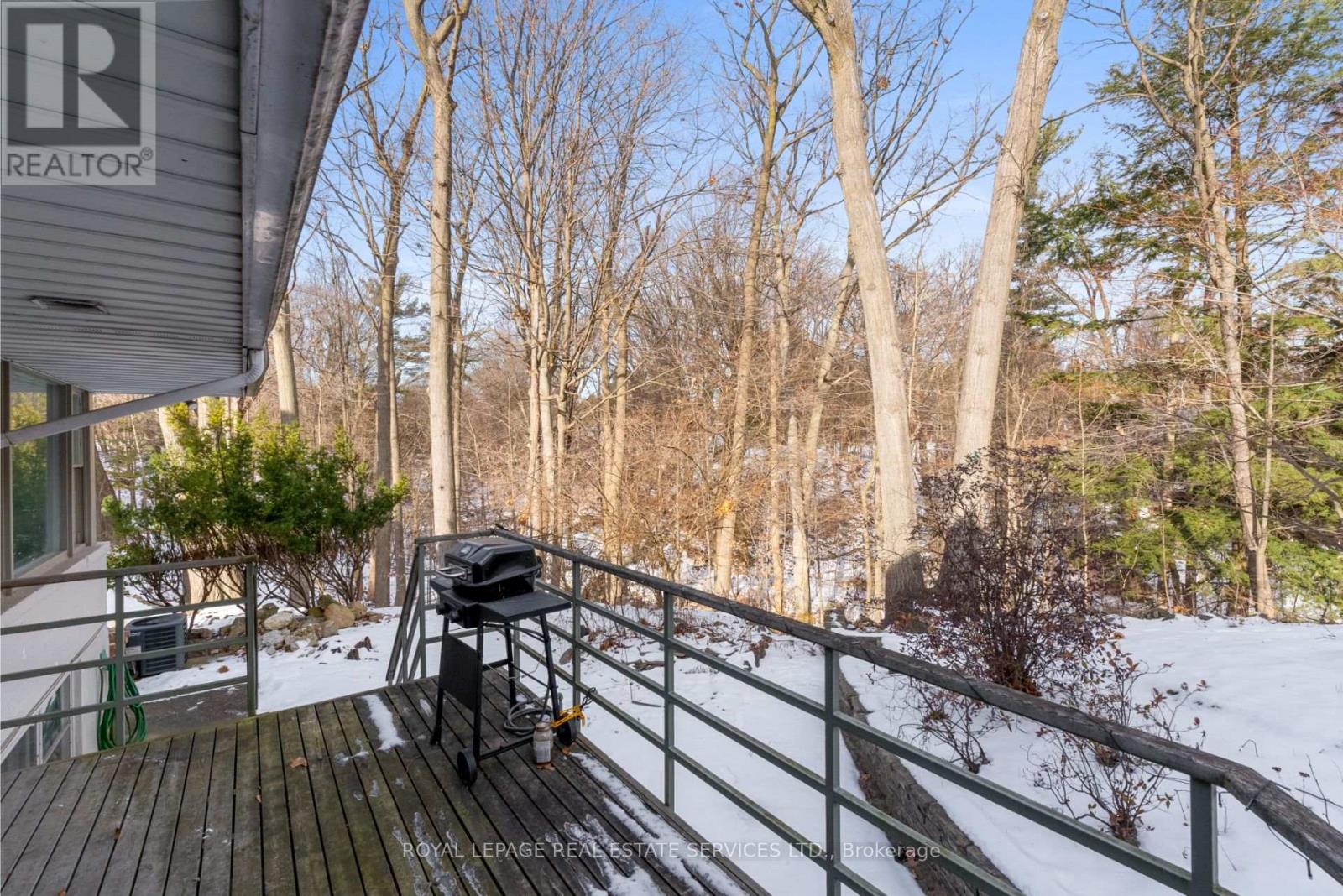 89 Valecrest Drive, Toronto, Ontario  M9A 4P5 - Photo 16 - W12098602