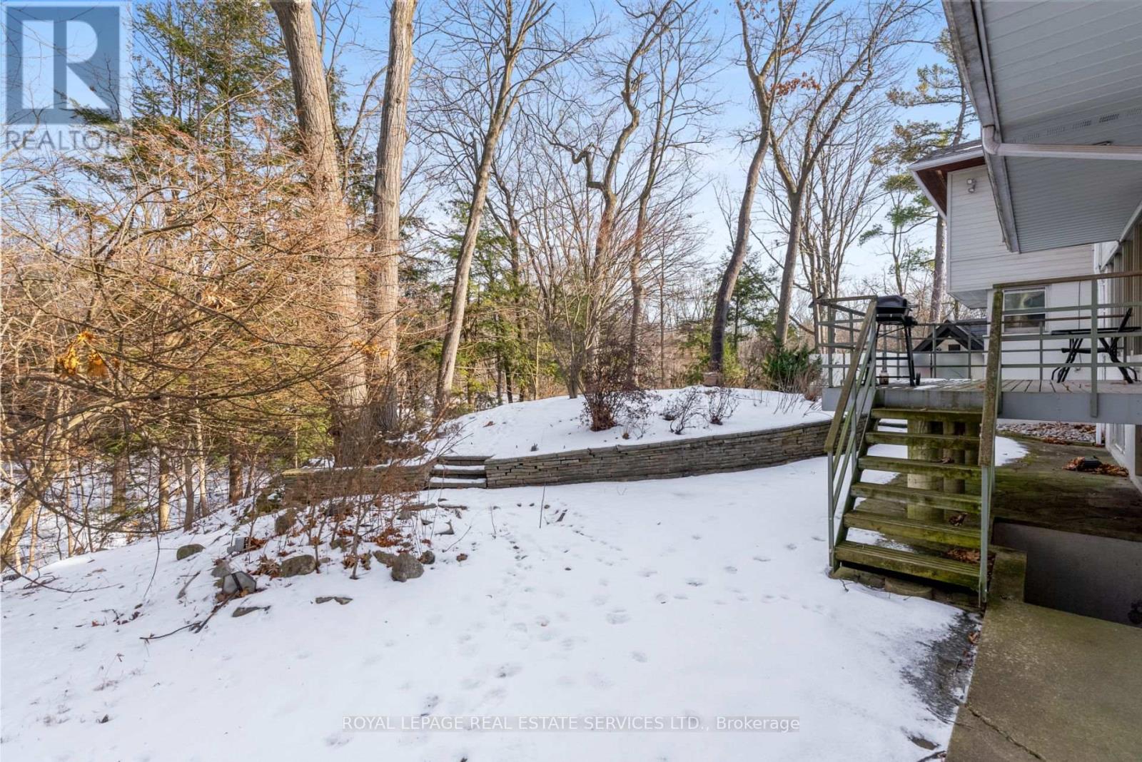 89 Valecrest Drive, Toronto, Ontario  M9A 4P5 - Photo 27 - W12098602