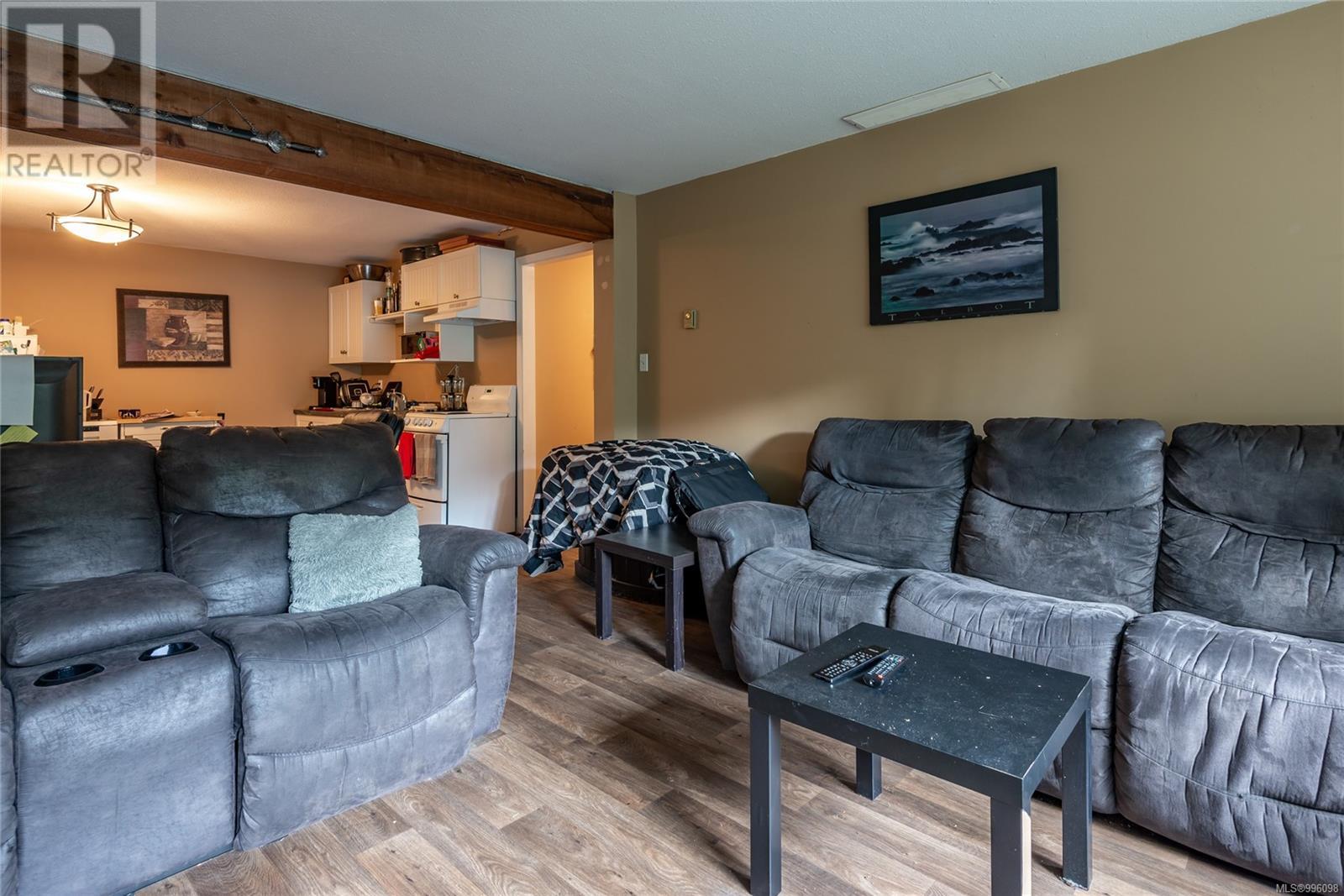 980 Springbok Rd, Campbell River, British Columbia  V9W 6J5 - Photo 4 - 996098