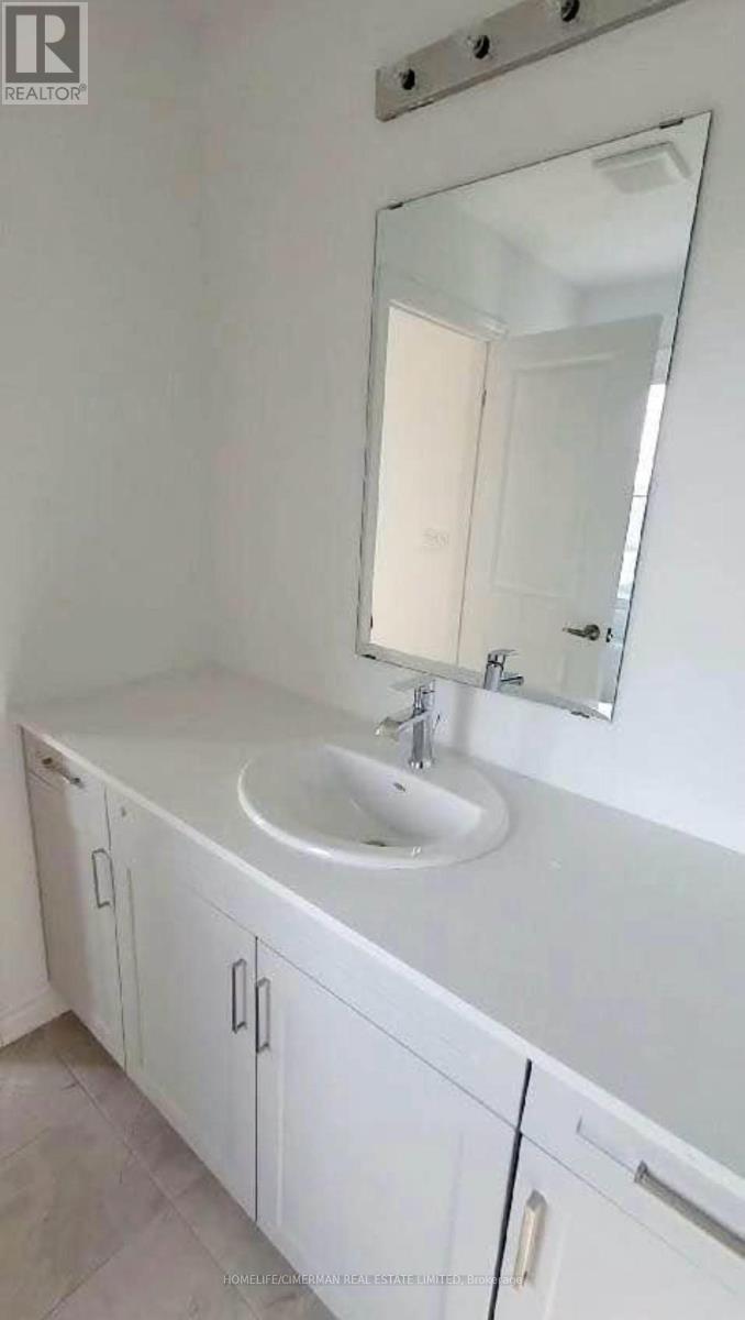 13 Glacier Crescent, Belleville, Ontario  K8N 0T6 - Photo 11 - X12090350