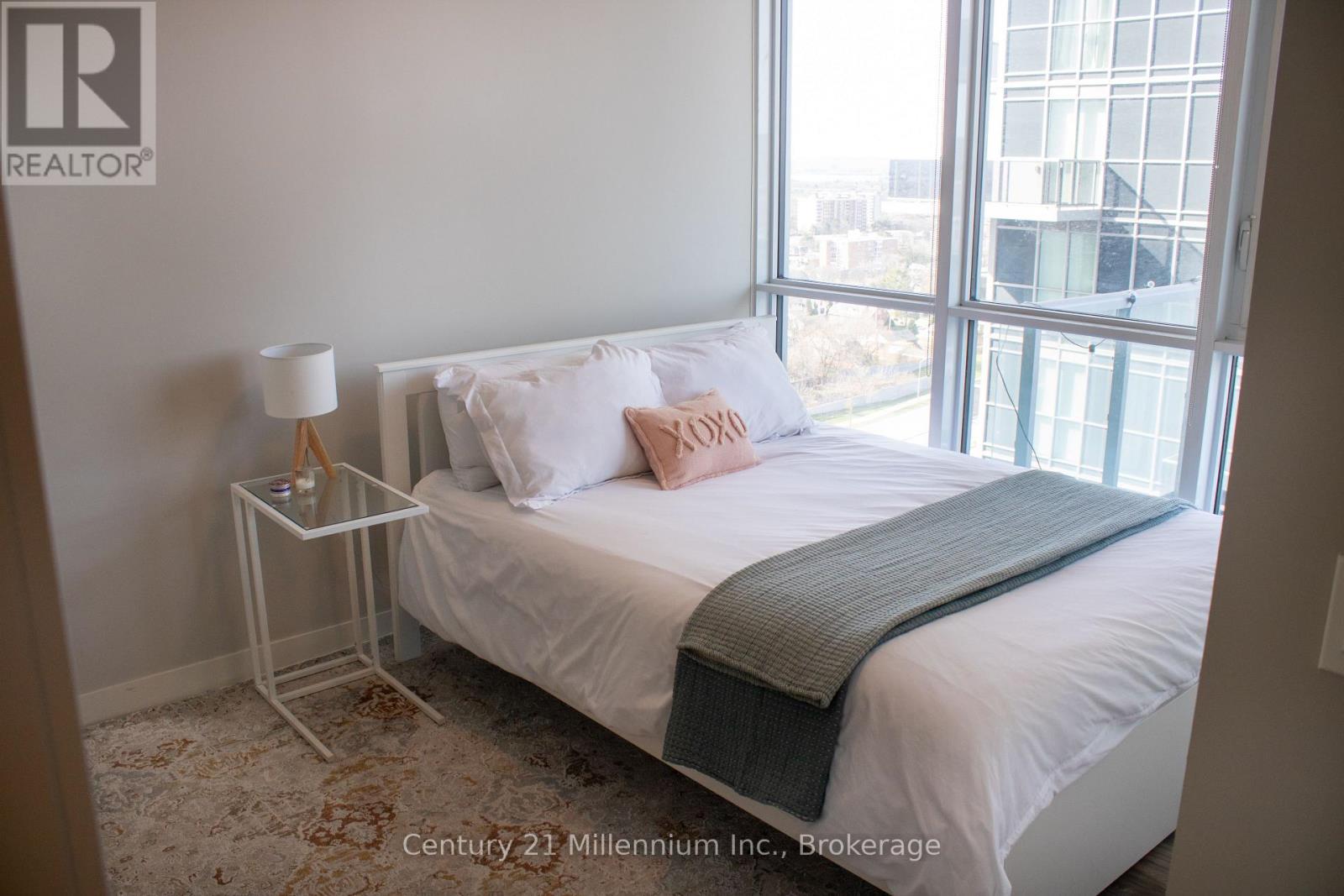 1708 - 2087 Fairview Street, Burlington, Ontario  L7R 0E5 - Photo 12 - W12098854