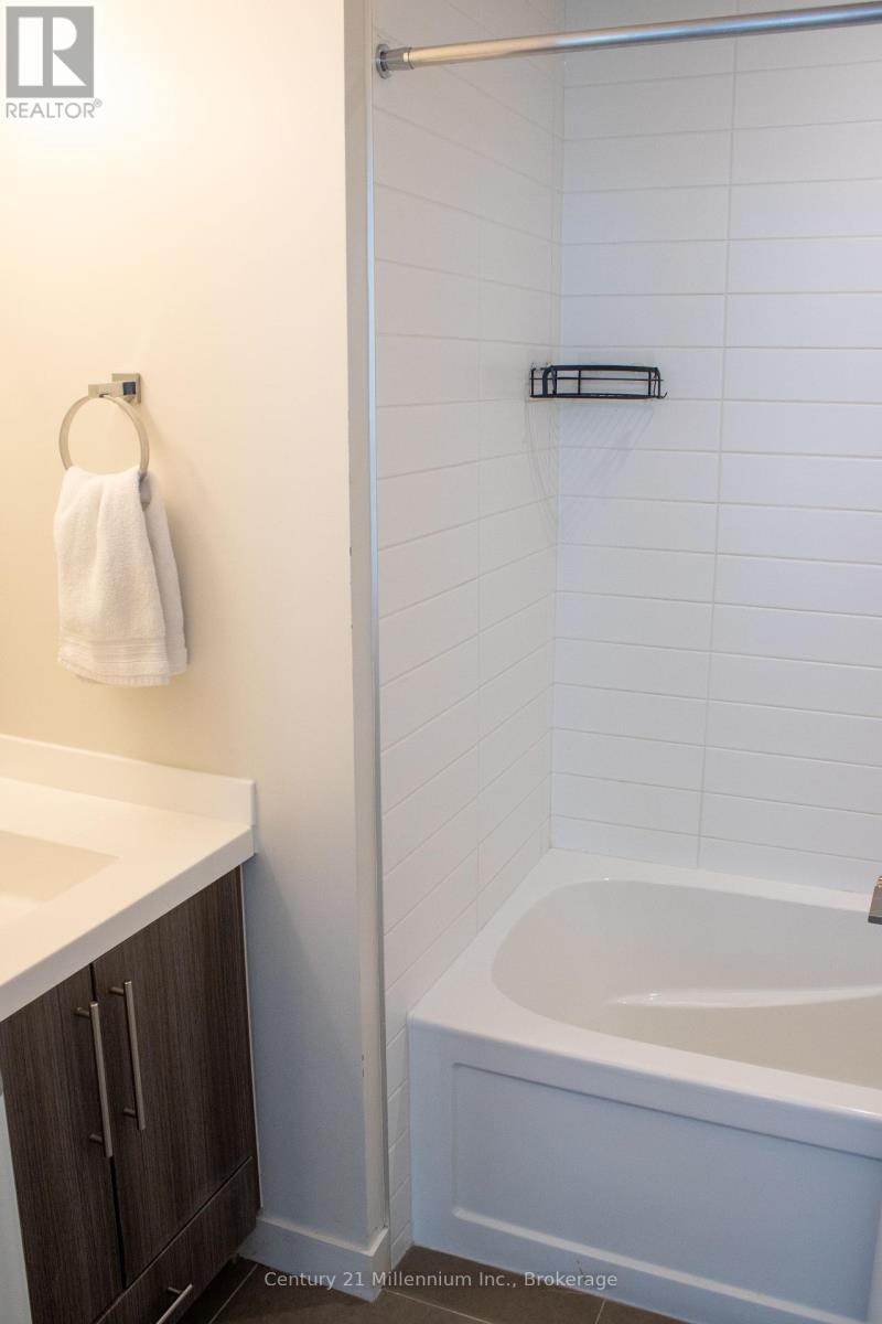 1708 - 2087 Fairview Street, Burlington, Ontario  L7R 0E5 - Photo 14 - W12098854