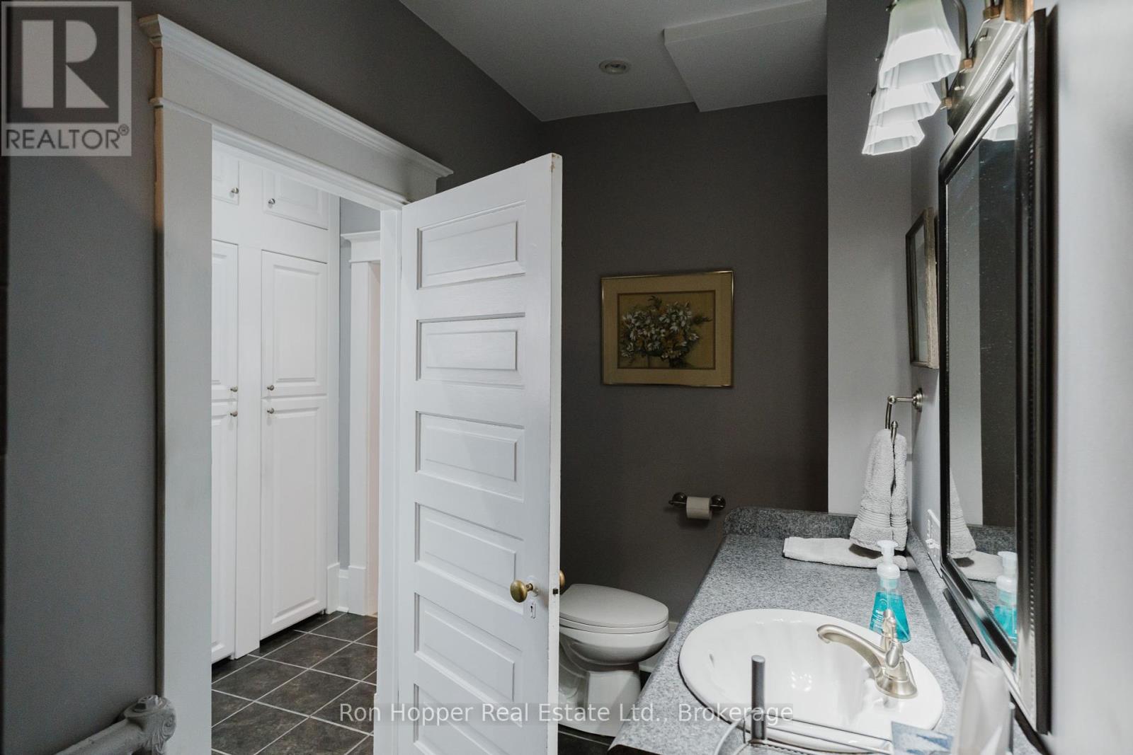 525 9th Street E, Owen Sound, Ontario  N4K 1P4 - Photo 14 - X12098805