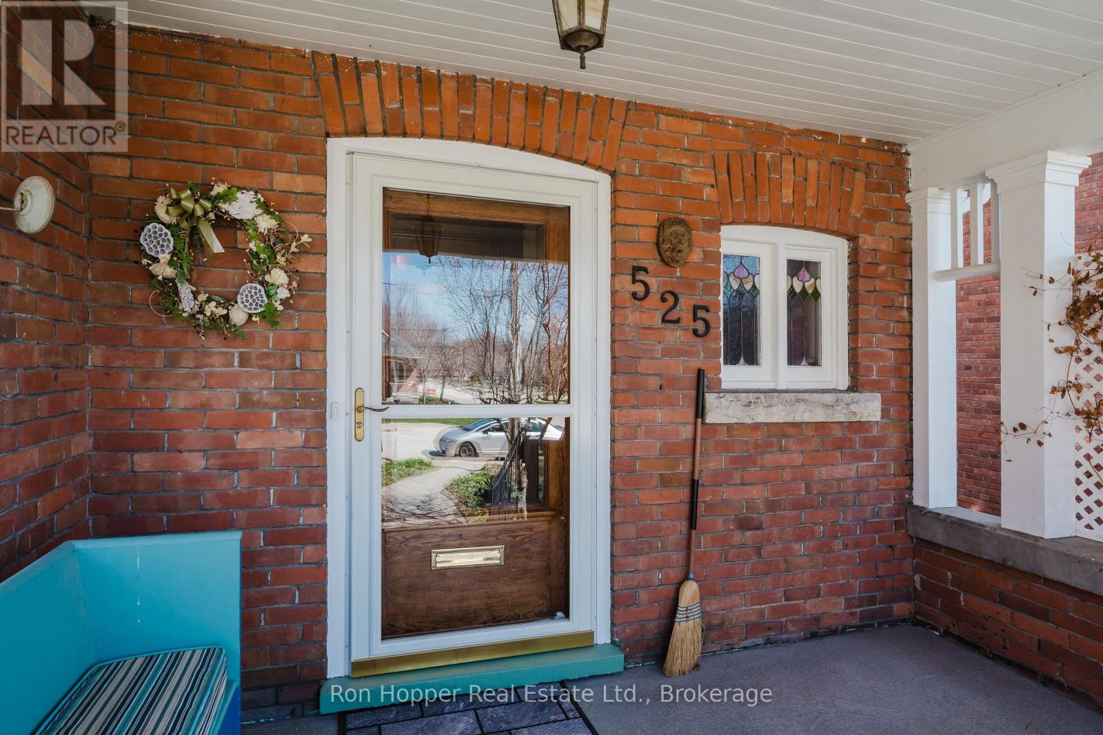 525 9th Street E, Owen Sound, Ontario  N4K 1P4 - Photo 3 - X12098805