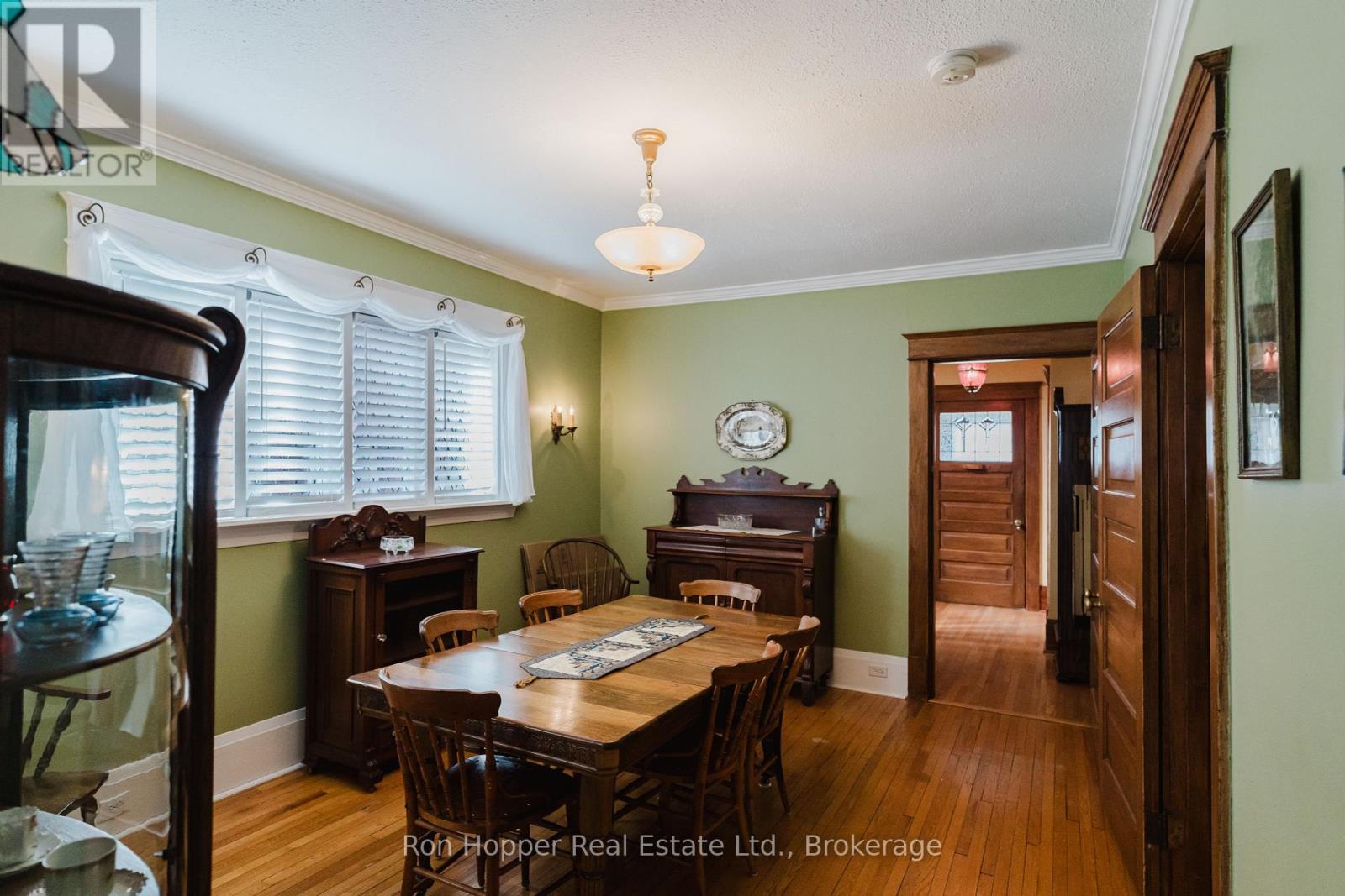 525 9th Street E, Owen Sound, Ontario  N4K 1P4 - Photo 8 - X12098805