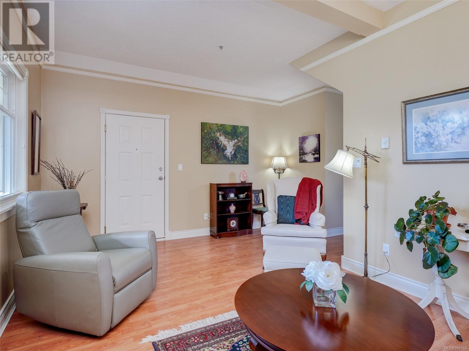 B 112 Clarence St, Victoria, British Columbia  V8V 2J2 - Photo 3 - 996166