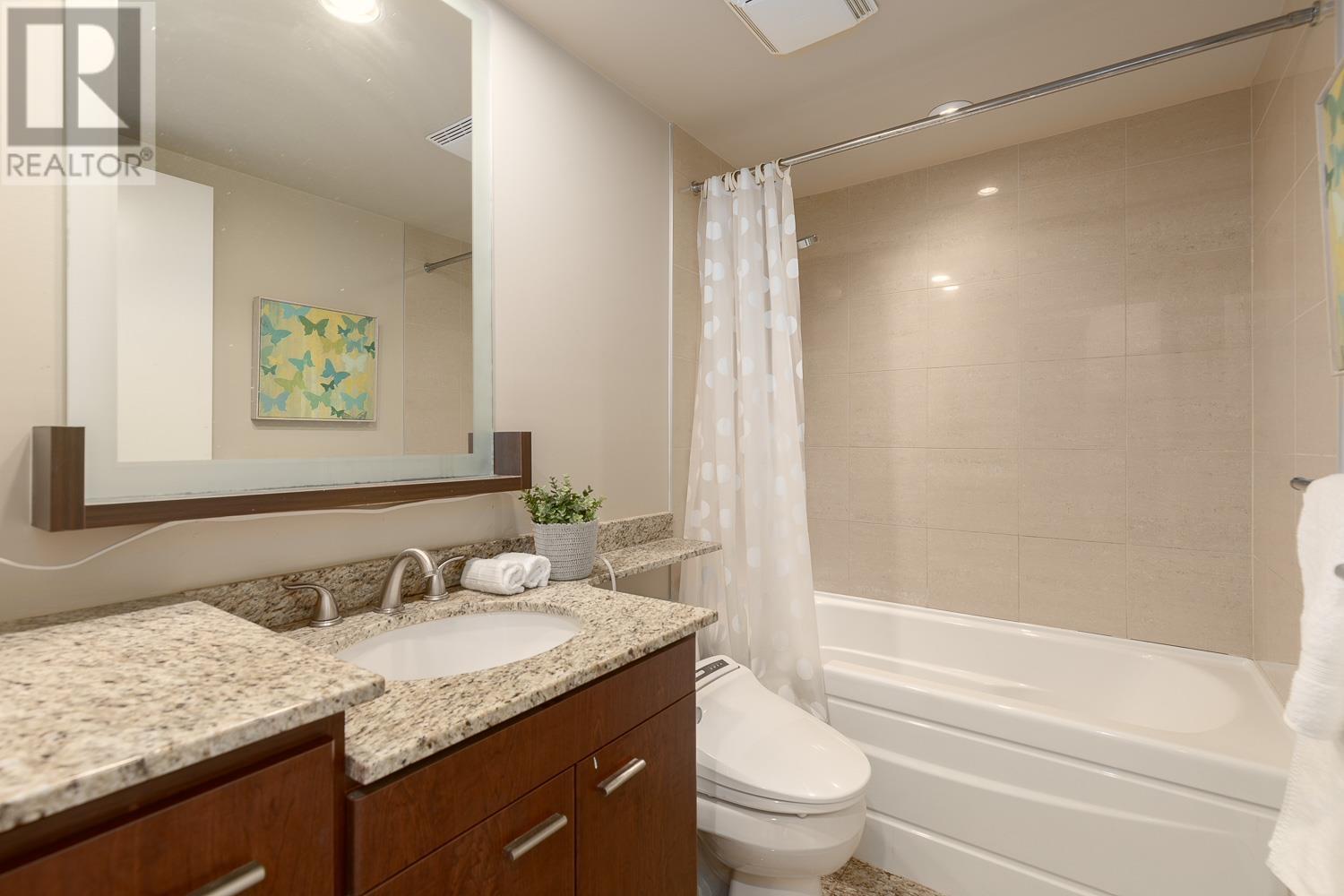 Listing Picture 14 of 25 : 3006 583 BEACH CRESCENT, Vancouver / 溫哥華 - 魯藝地產 Yvonne Lu Group - MLS Medallion Club Member