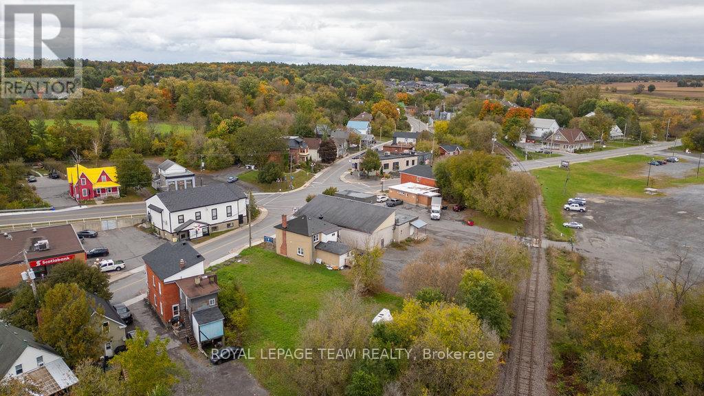 433 Donald B Munro Drive, Ottawa, Ontario  K0A 1L0 - Photo 6 - X12098896