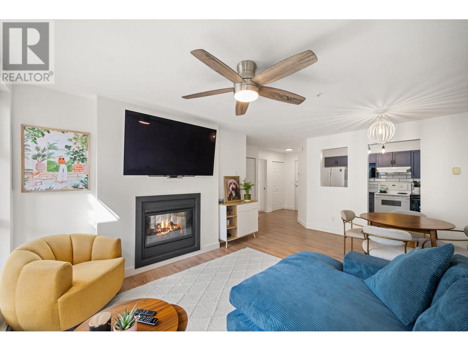 Property at 210 2435 WELCHER AVENUE image 2