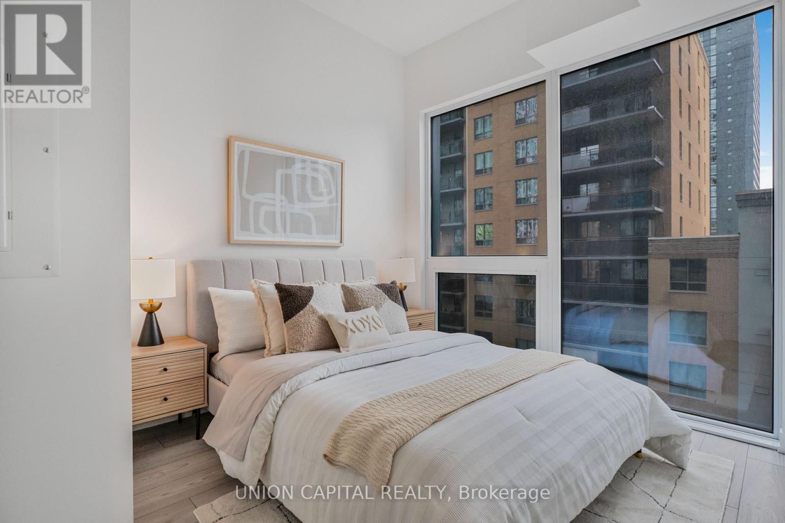 1001 - 82 Dalhousie Street, Toronto, Ontario  M5B 0C5 - Photo 13 - C12098796