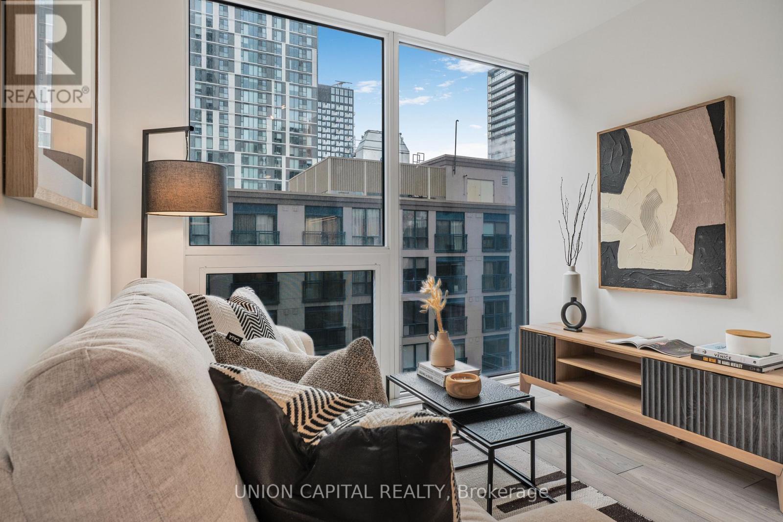 1001 - 82 Dalhousie Street, Toronto, Ontario  M5B 0C5 - Photo 2 - C12098796