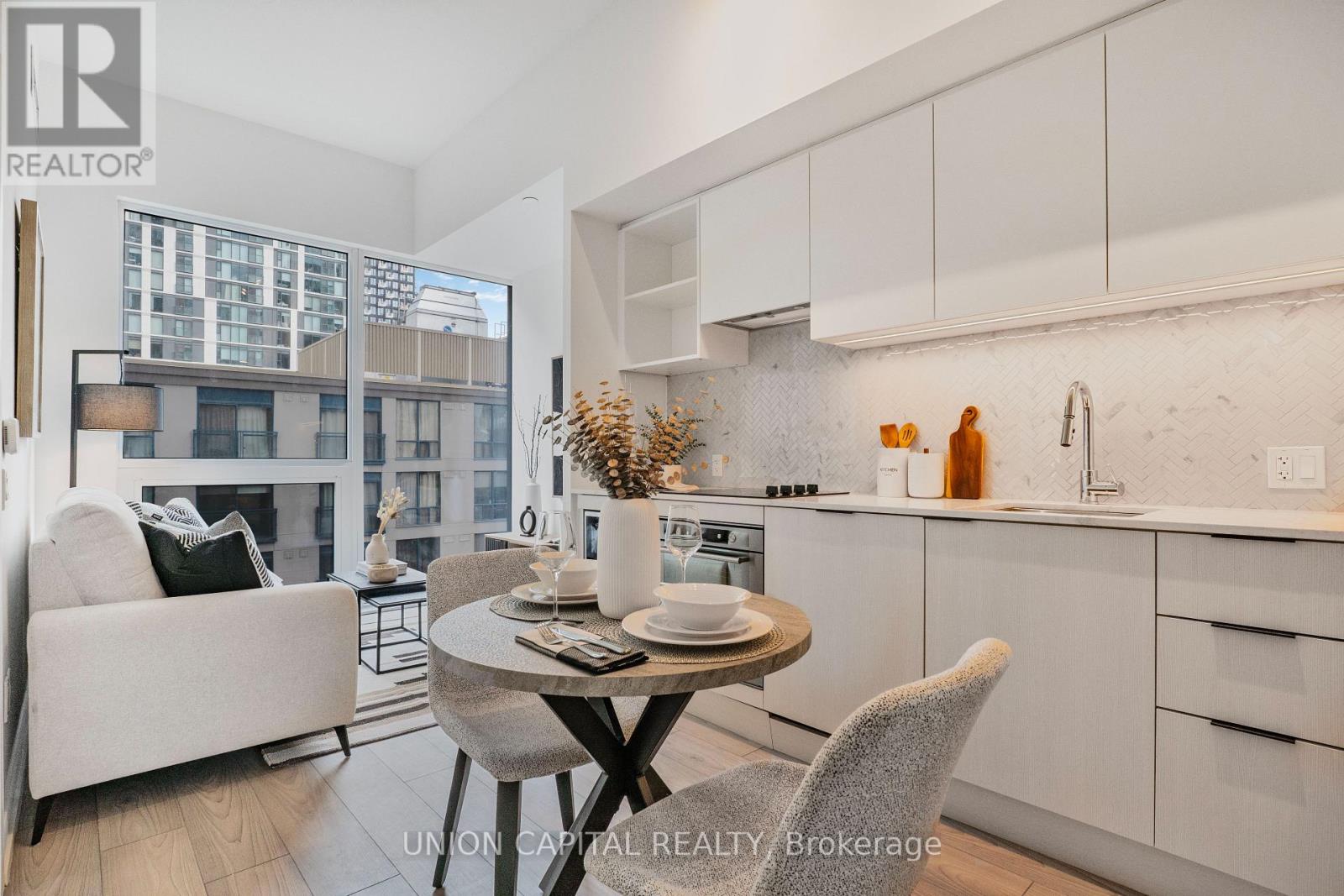 1001 - 82 Dalhousie Street, Toronto, Ontario  M5B 0C5 - Photo 6 - C12098796