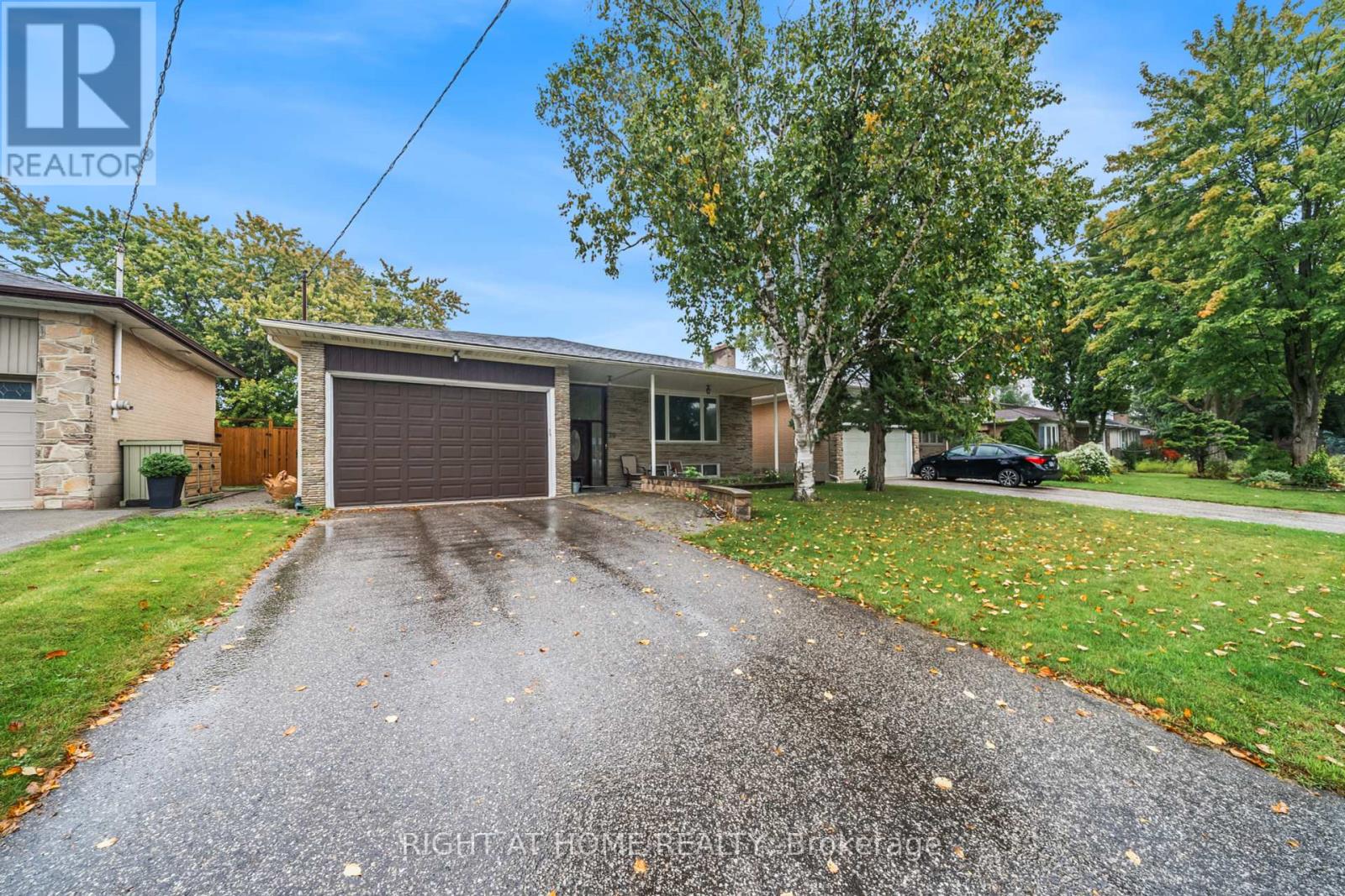 39 Heathview Avenue, Toronto, Ontario  M2K 2C2 - Photo 2 - C12098859