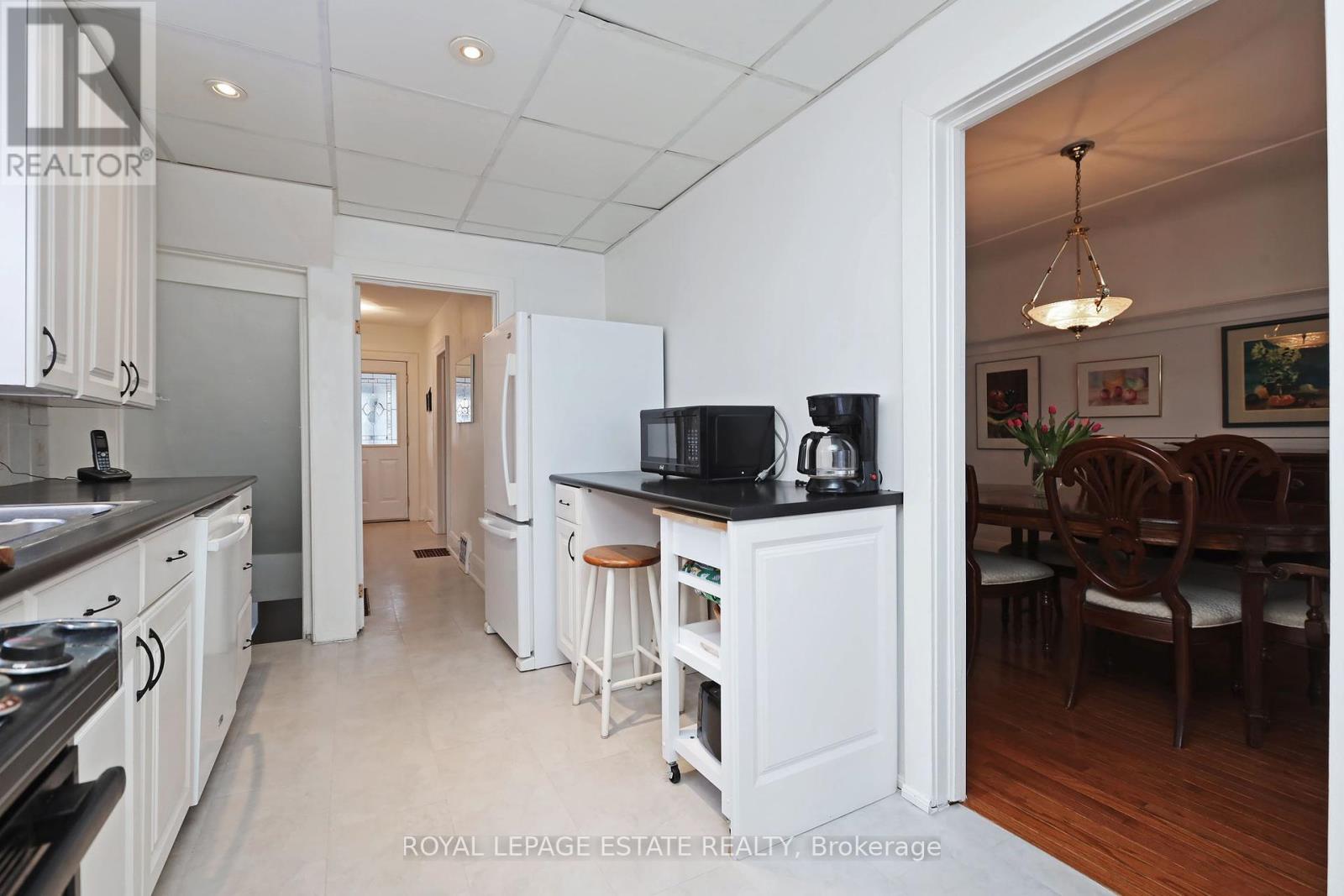 354 Victoria Park Avenue, Toronto, Ontario  M4E 3S8 - Photo 22 - E12098781