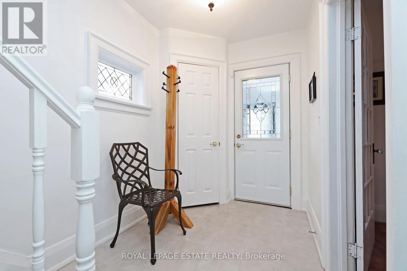 354 Victoria Park Avenue, Toronto, Ontario  M4E 3S8 - Photo 6 - E12098781