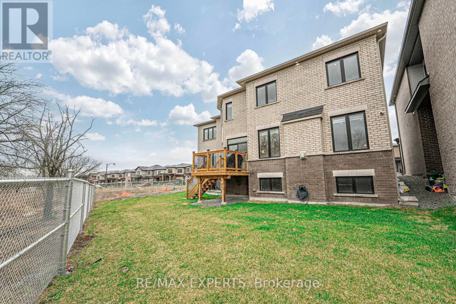 1343 Klondike Court, Oshawa, Ontario  L1L 0T1 - Photo 38 - E12098905