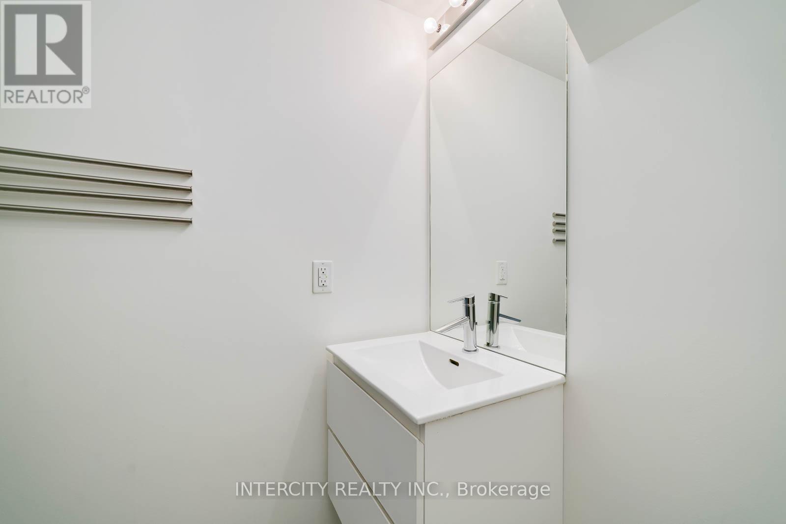 5 - 1321 Gerrard Street E, Toronto, Ontario  M4L 1Y8 - Photo 14 - E12098913