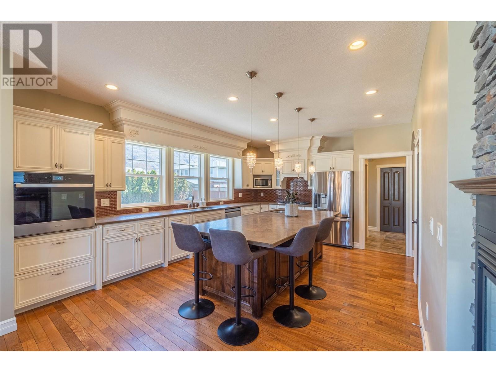814 Cramond Road, Kamloops, British Columbia  V2B 6J9 - Photo 12 - 10342533