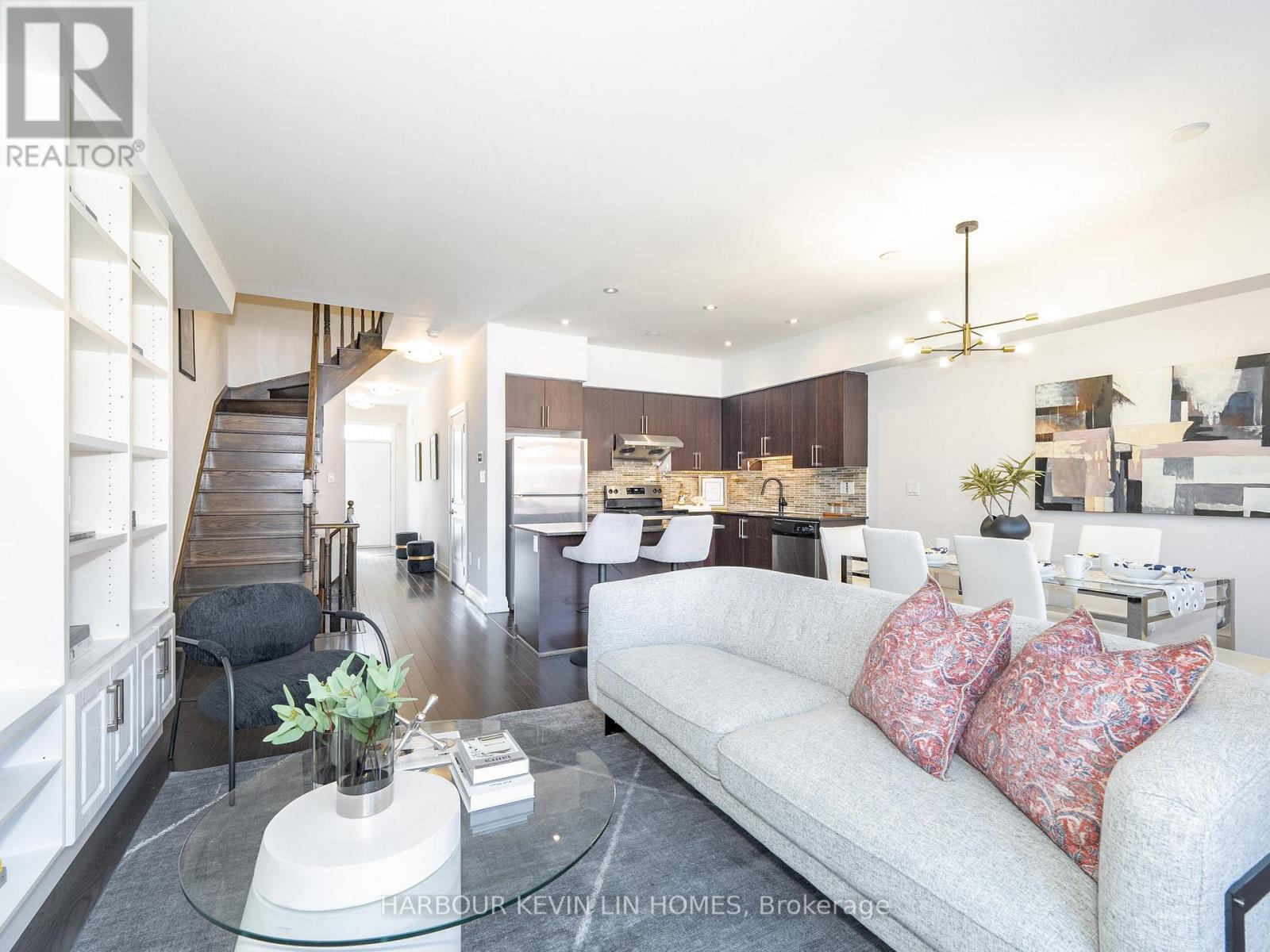Th15 - 382 Highway 7 E, Richmond Hill, Ontario  L4B 0C5 - Photo 12 - N12098871