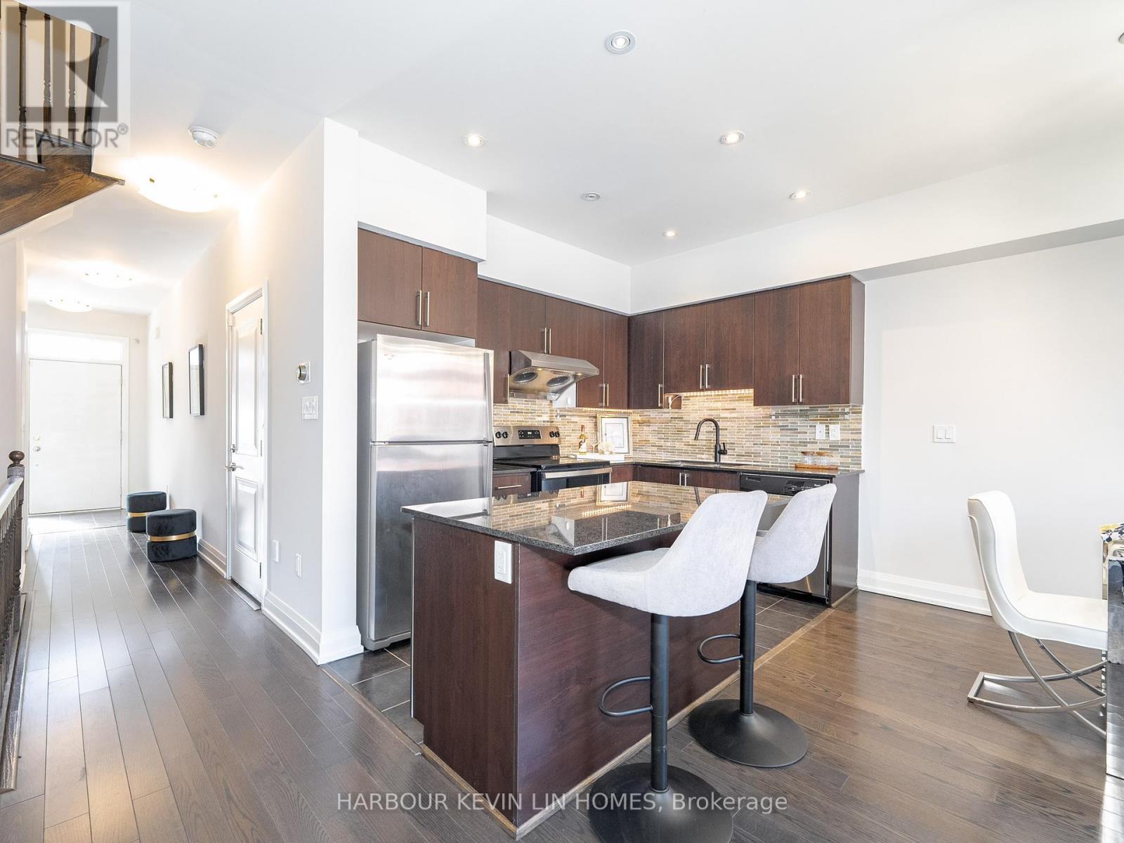 Th15 - 382 Highway 7 E, Richmond Hill, Ontario  L4B 0C5 - Photo 13 - N12098871