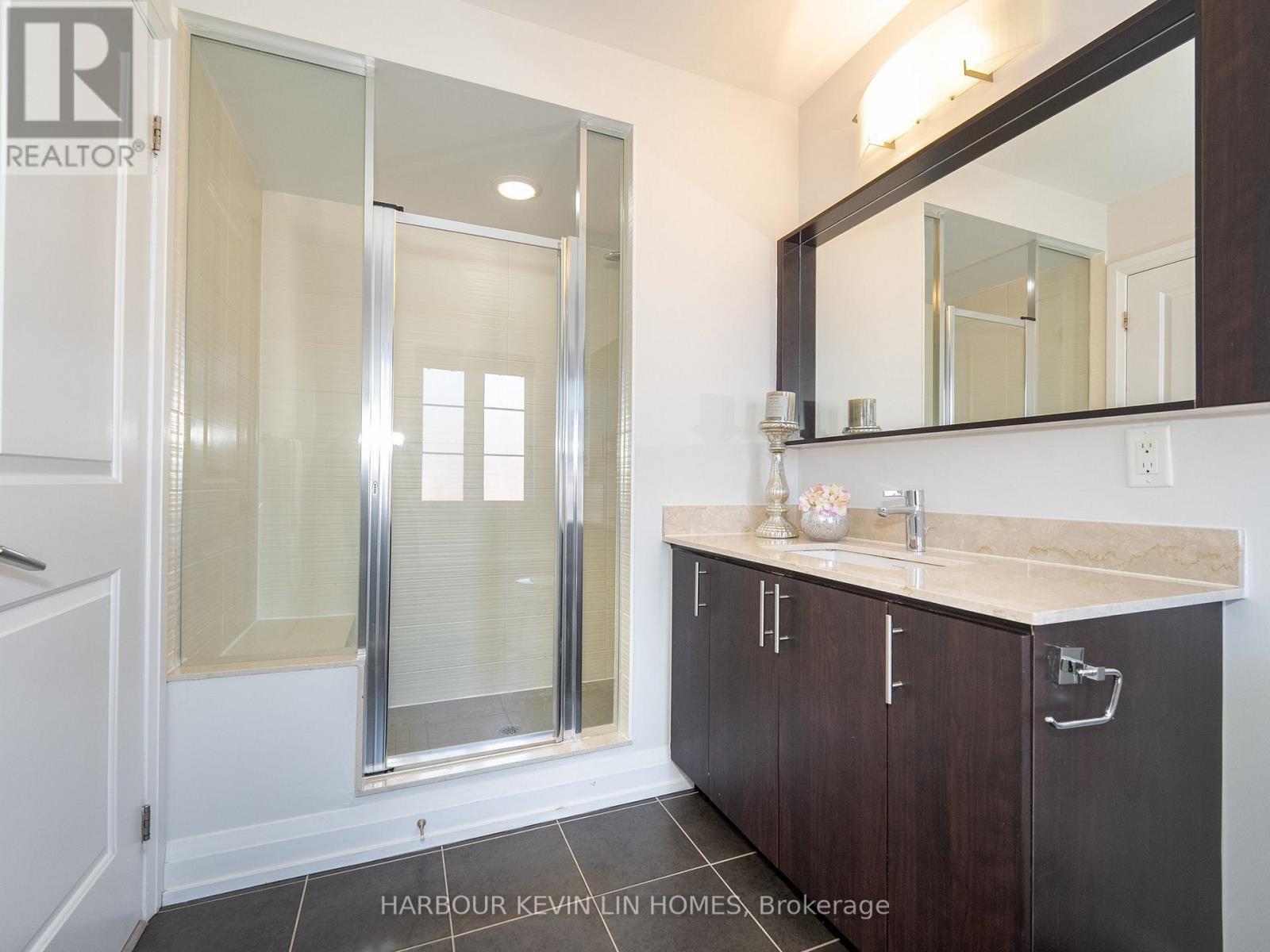 Th15 - 382 Highway 7 E, Richmond Hill, Ontario  L4B 0C5 - Photo 22 - N12098871