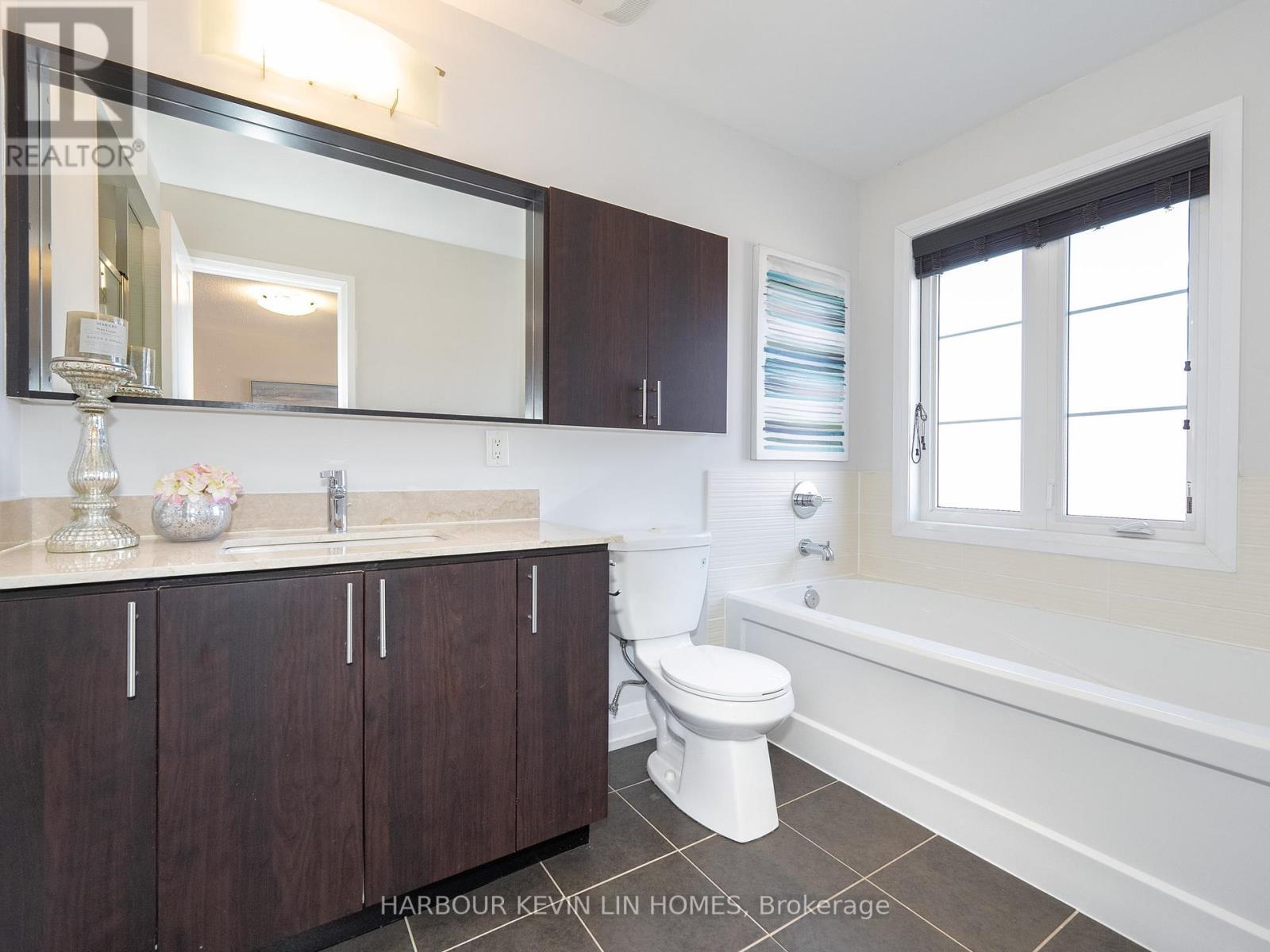 Th15 - 382 Highway 7 E, Richmond Hill, Ontario  L4B 0C5 - Photo 23 - N12098871