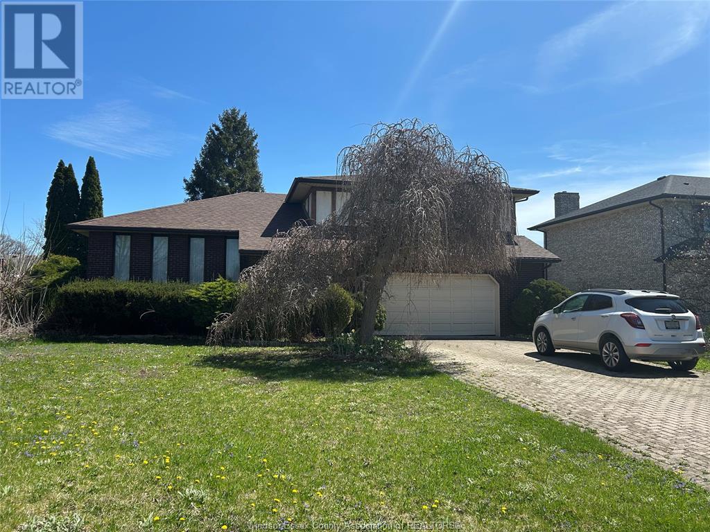 Property at 134 ANGSTROM CRESCENT image 2