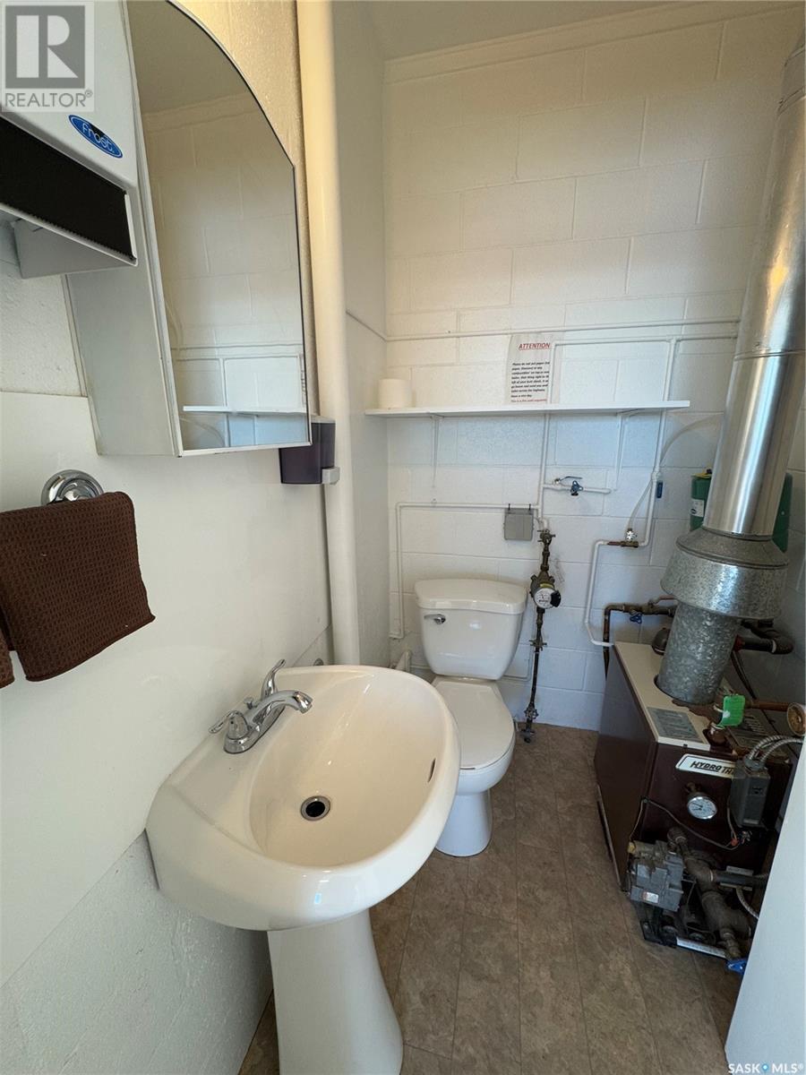 1451 North Service Road W, Swift Current, Saskatchewan  S9H 3S9 - Photo 26 - SK990545