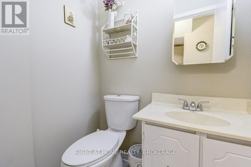 110 Elgin Drive, Brampton, Ontario  L6Y 2E8 - Photo 20 - W12098776