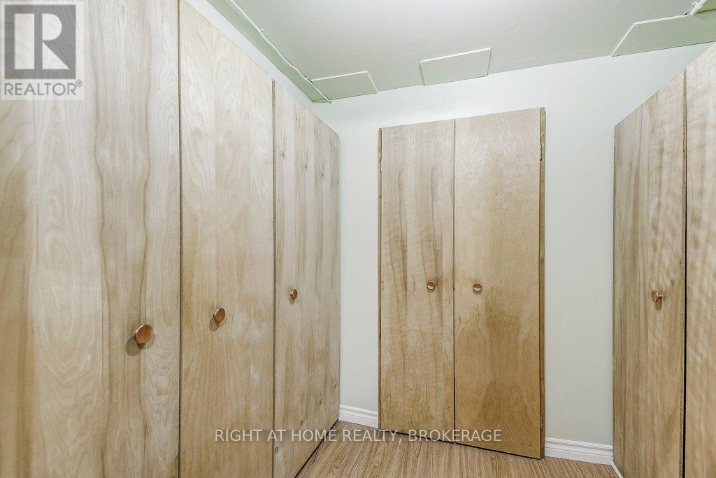 110 Elgin Drive, Brampton, Ontario  L6Y 2E8 - Photo 32 - W12098776