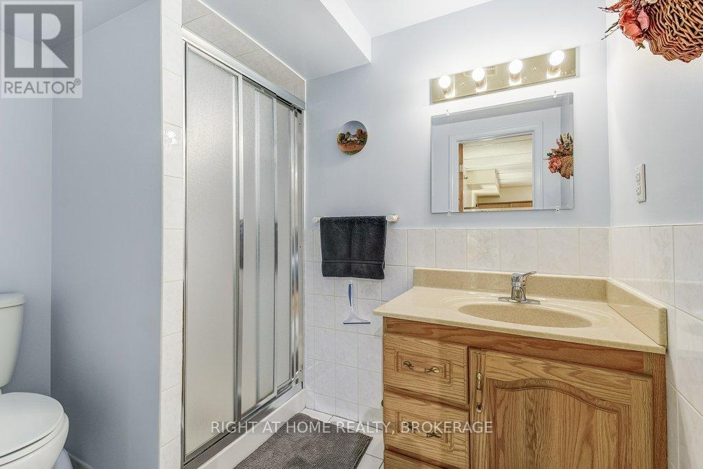 110 Elgin Drive, Brampton, Ontario  L6Y 2E8 - Photo 35 - W12098776