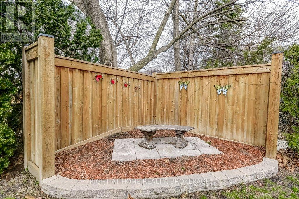 110 Elgin Drive, Brampton, Ontario  L6Y 2E8 - Photo 43 - W12098776
