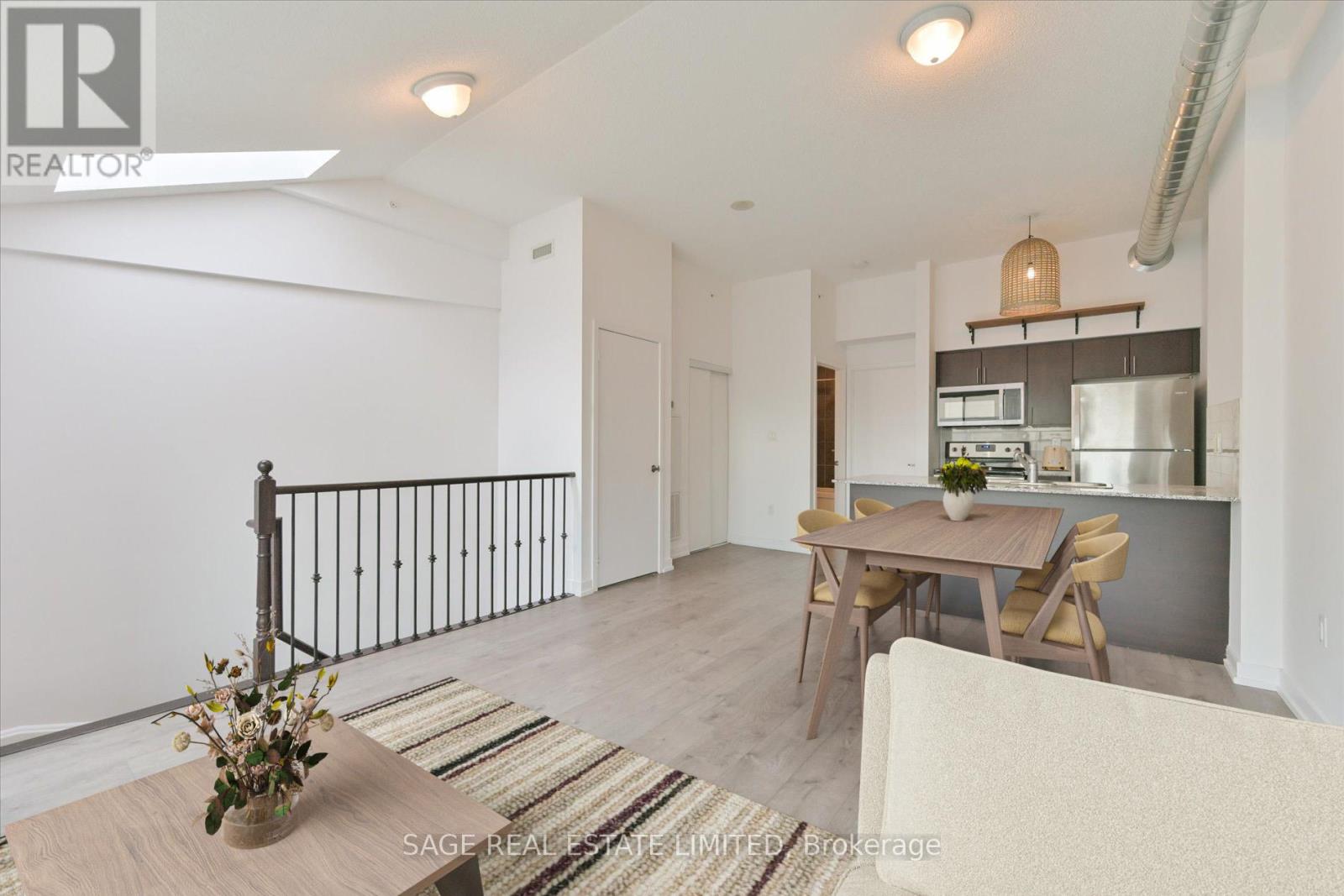 415 - 1410 Dupont Street, Toronto, Ontario  M6H 0B6 - Photo 3 - W12098779