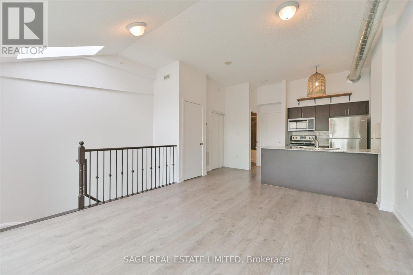 415 - 1410 Dupont Street, Toronto, Ontario  M6H 0B6 - Photo 4 - W12098779
