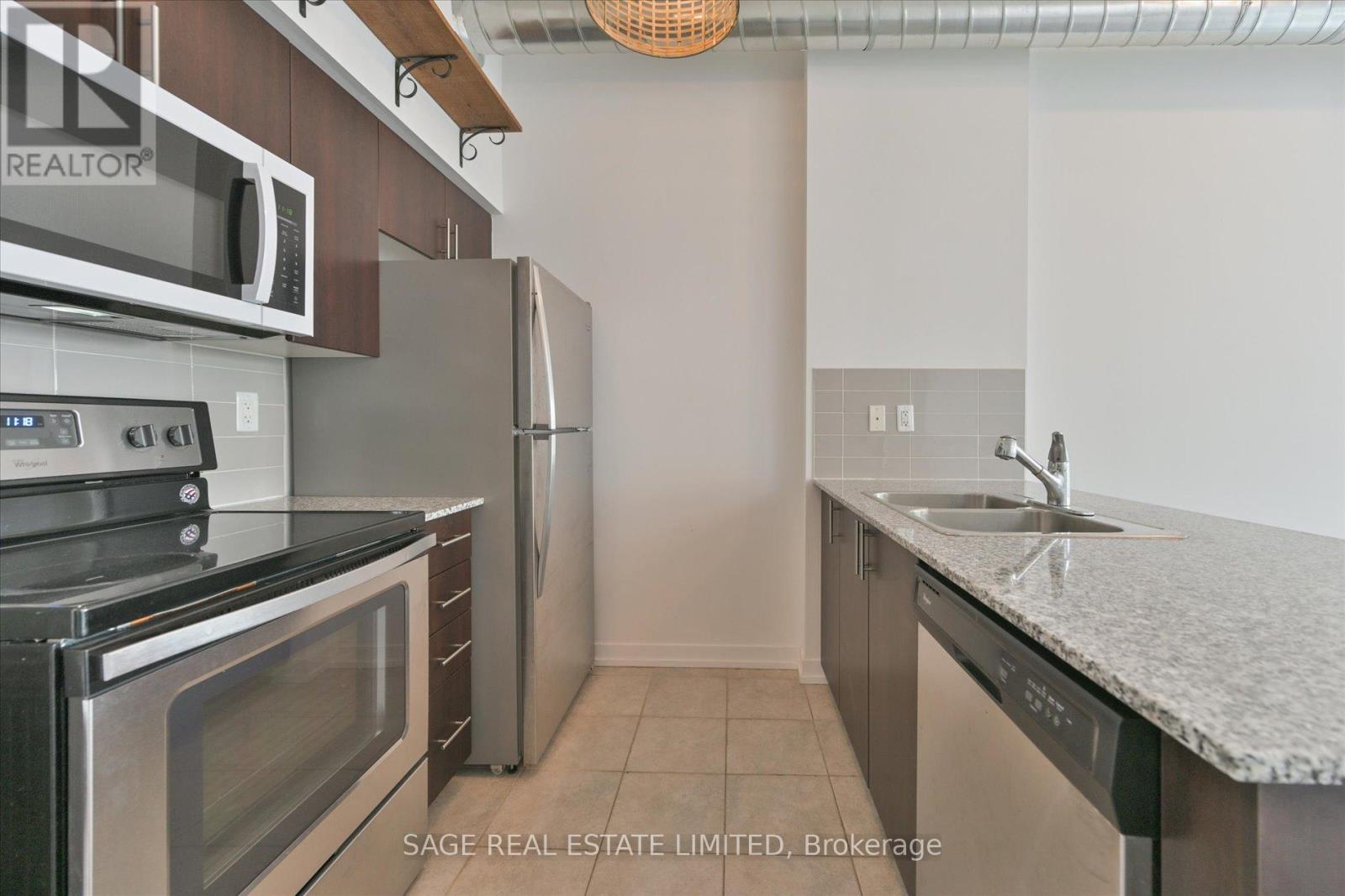 415 - 1410 Dupont Street, Toronto, Ontario  M6H 0B6 - Photo 8 - W12098779