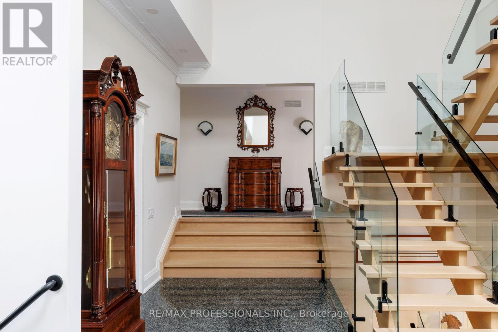 6a Edenbrook Hill, Toronto, Ontario  M9A 3Z6 - Photo 18 - W12098793