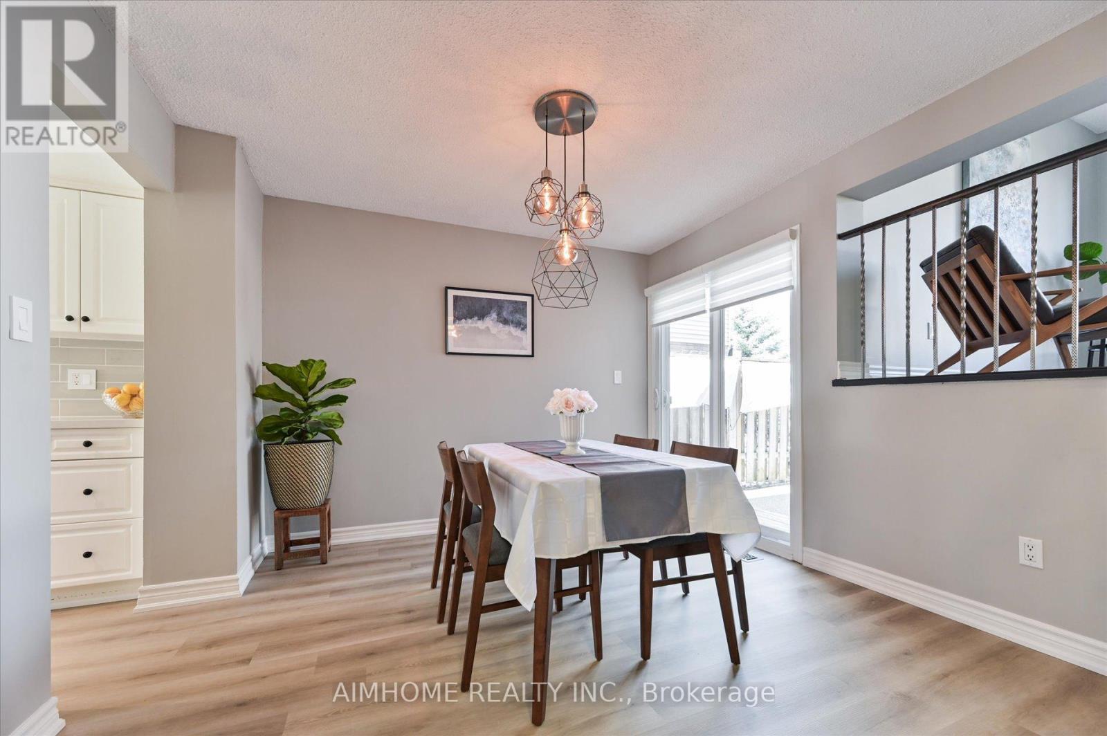 787 Roseheath Drive, Milton, Ontario  L9T 4M4 - Photo 7 - W12098812