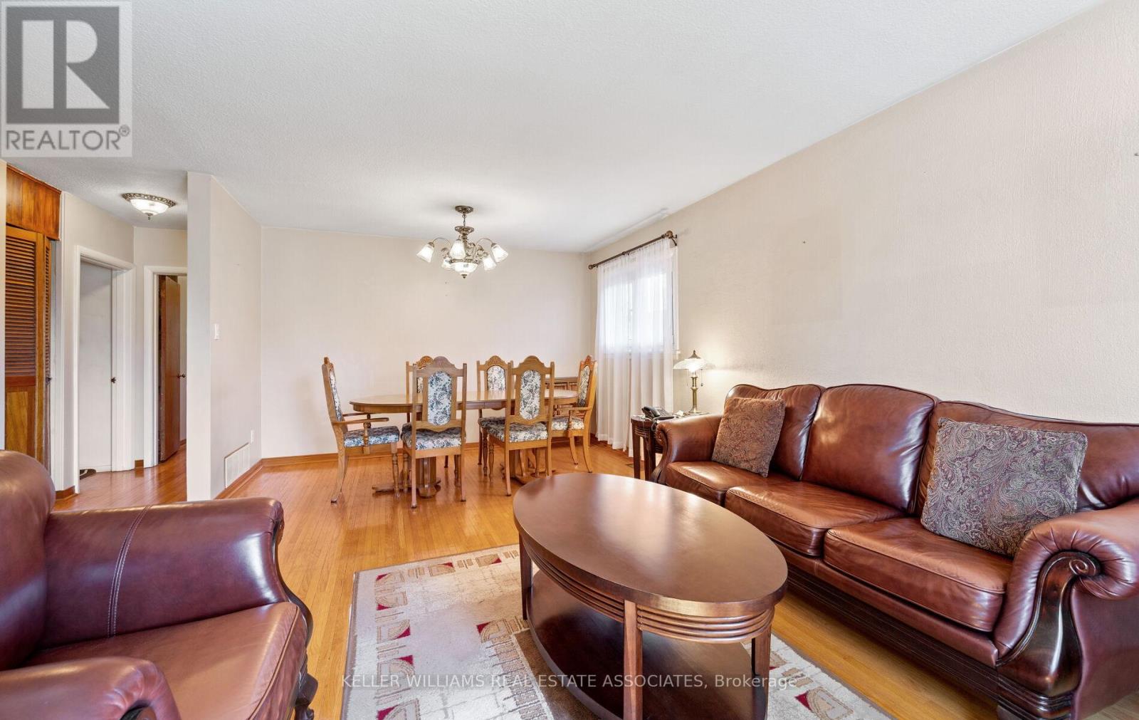 Property at 30 SWANHURST BOULEVARD image 3