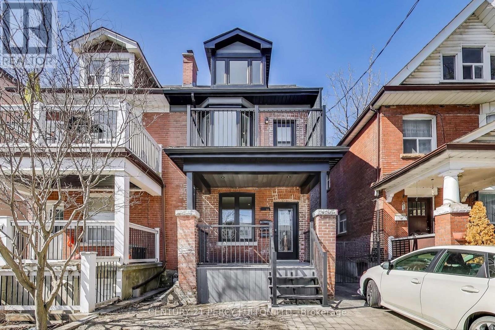 UNIT 1 - 18 SPRINGHURST AVENUE, Toronto, Ontario