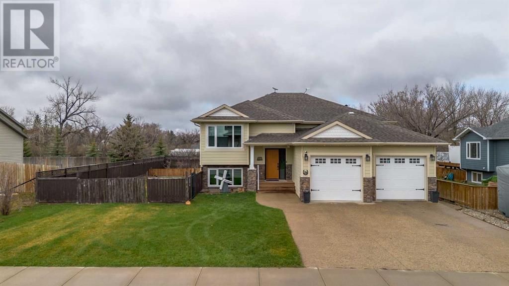 714 Centennial Avenue, Nobleford, Alberta  T0L 1S0 - Photo 2 - A2213418