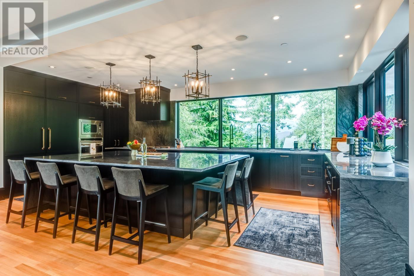 2924 Big Timber Court, Whistler, British Columbia  V8E 0L6 - Photo 8 - R2928002
