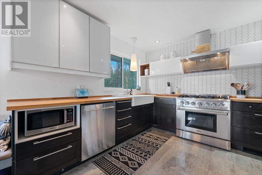 Property at 1019 GATENSBURY ROAD image 5