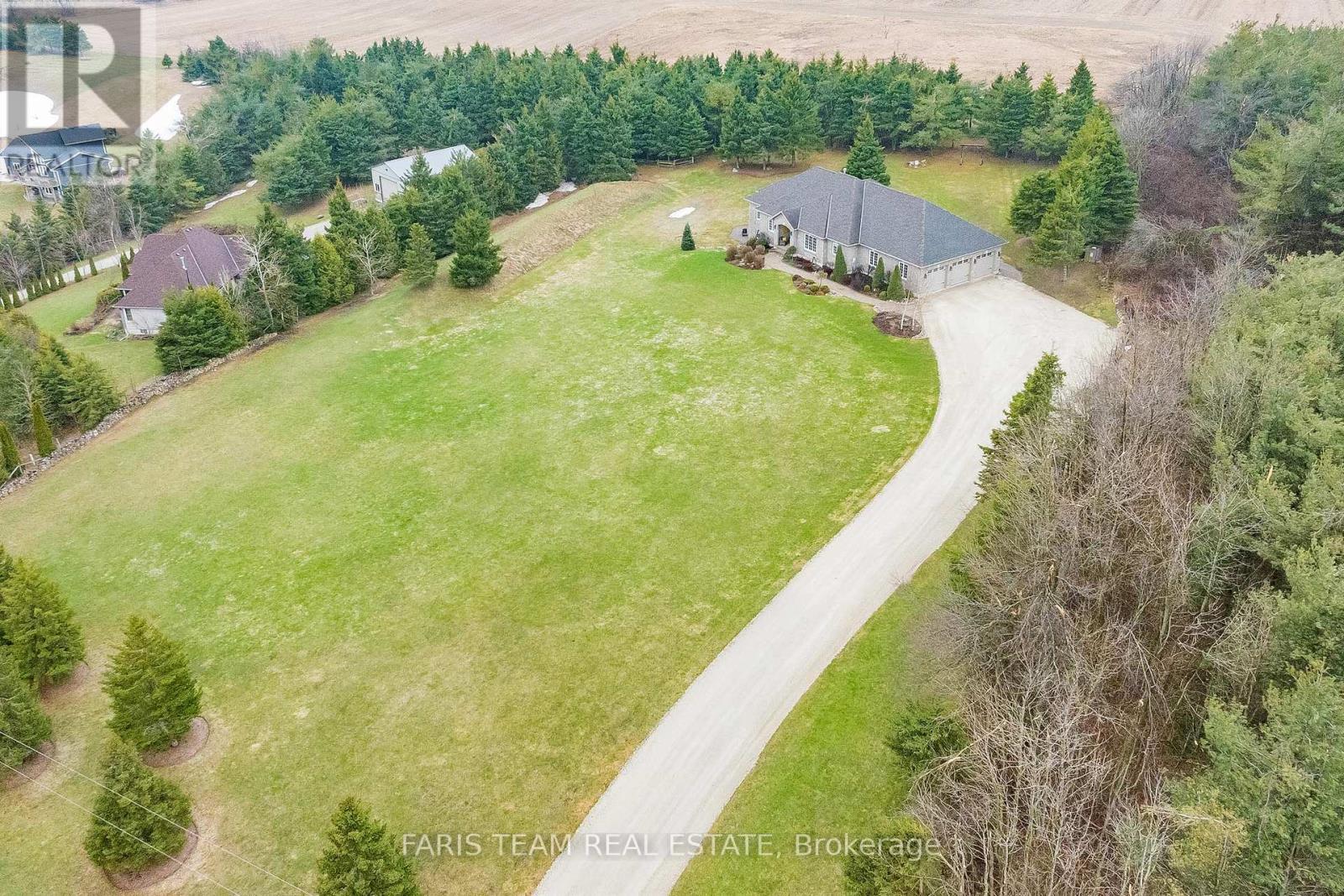 Property at 477438 3RD LINE image 3