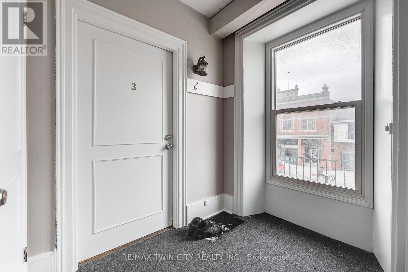 840-846 King Street E, Cambridge, Ontario  N3H 3P2 - Photo 14 - X12098860