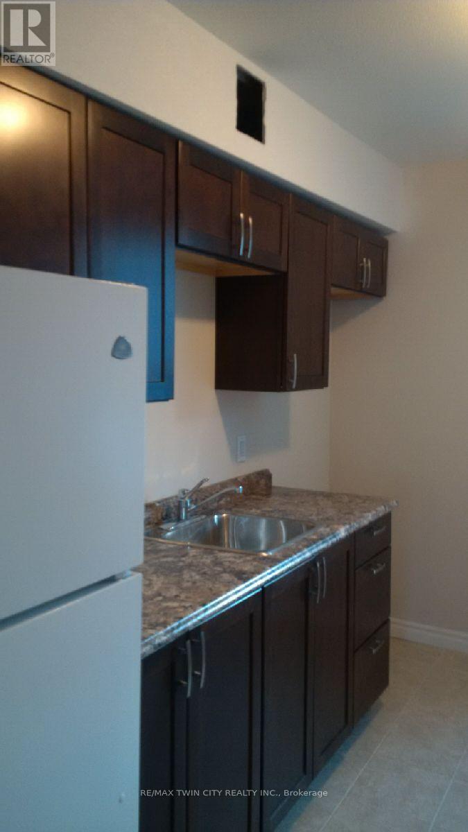 840-846 King Street E, Cambridge, Ontario  N3H 3P2 - Photo 25 - X12098860