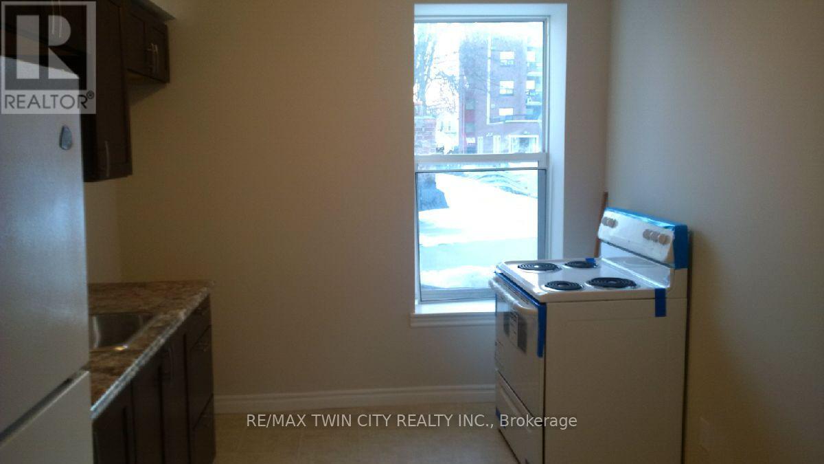 840-846 King Street E, Cambridge, Ontario  N3H 3P2 - Photo 26 - X12098860