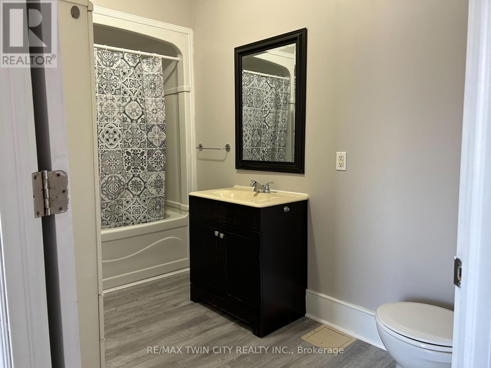 840-846 King Street E, Cambridge, Ontario  N3H 3P2 - Photo 30 - X12098860
