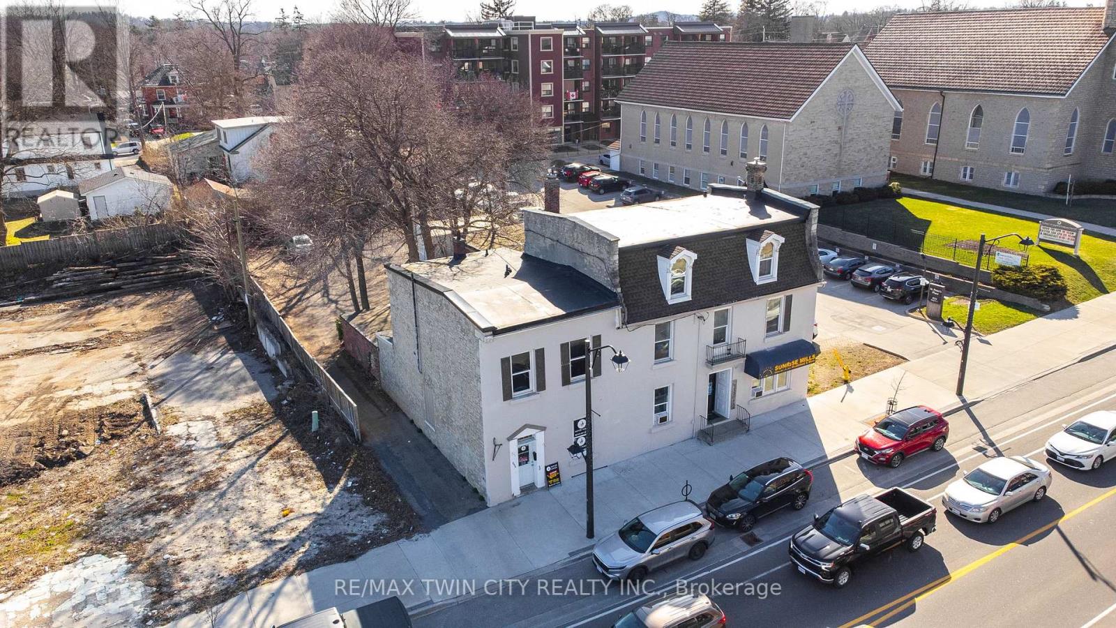 840-846 King Street E, Cambridge, Ontario  N3H 3P2 - Photo 4 - X12098860