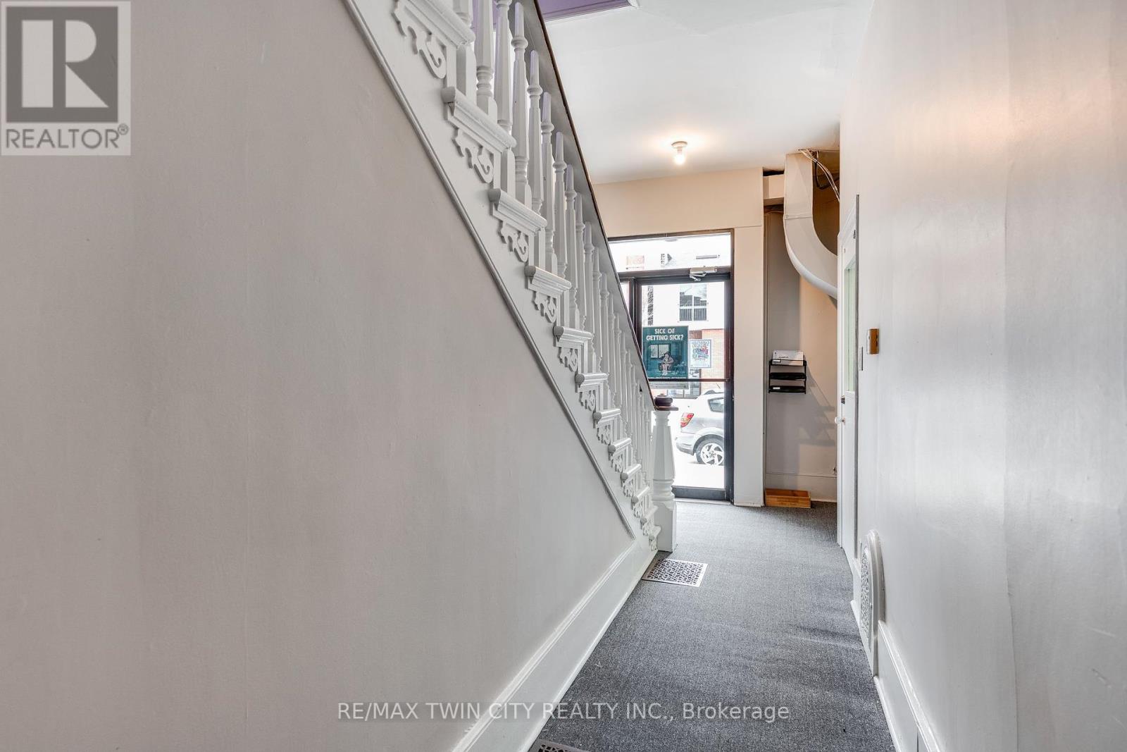 840-846 King Street E, Cambridge, Ontario  N3H 3P2 - Photo 9 - X12098860